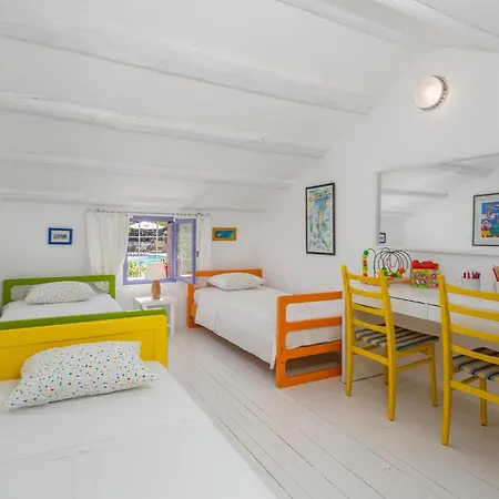 Luxurious In 펜션 Punta Križa