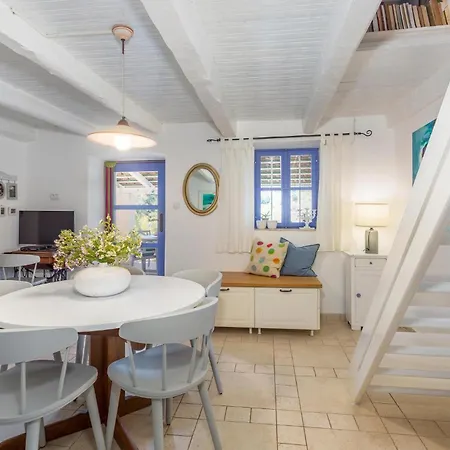 2 Bedroom Lovely In Punta Kriza Case de vacanță
