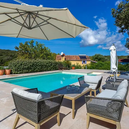 2 Bedroom Lovely In Punta Kriza * Nerezine