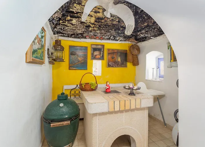 2 Bedroom Lovely In Feriehus Punta Križa