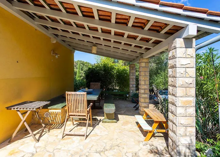 Feriehus 2 Bedroom Lovely In